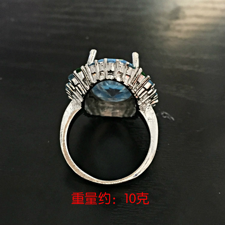 Anillo clásico con encanto atemporal