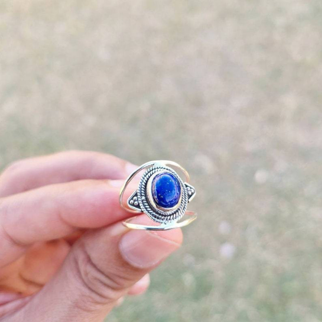 Anillo hermoso con estilo único